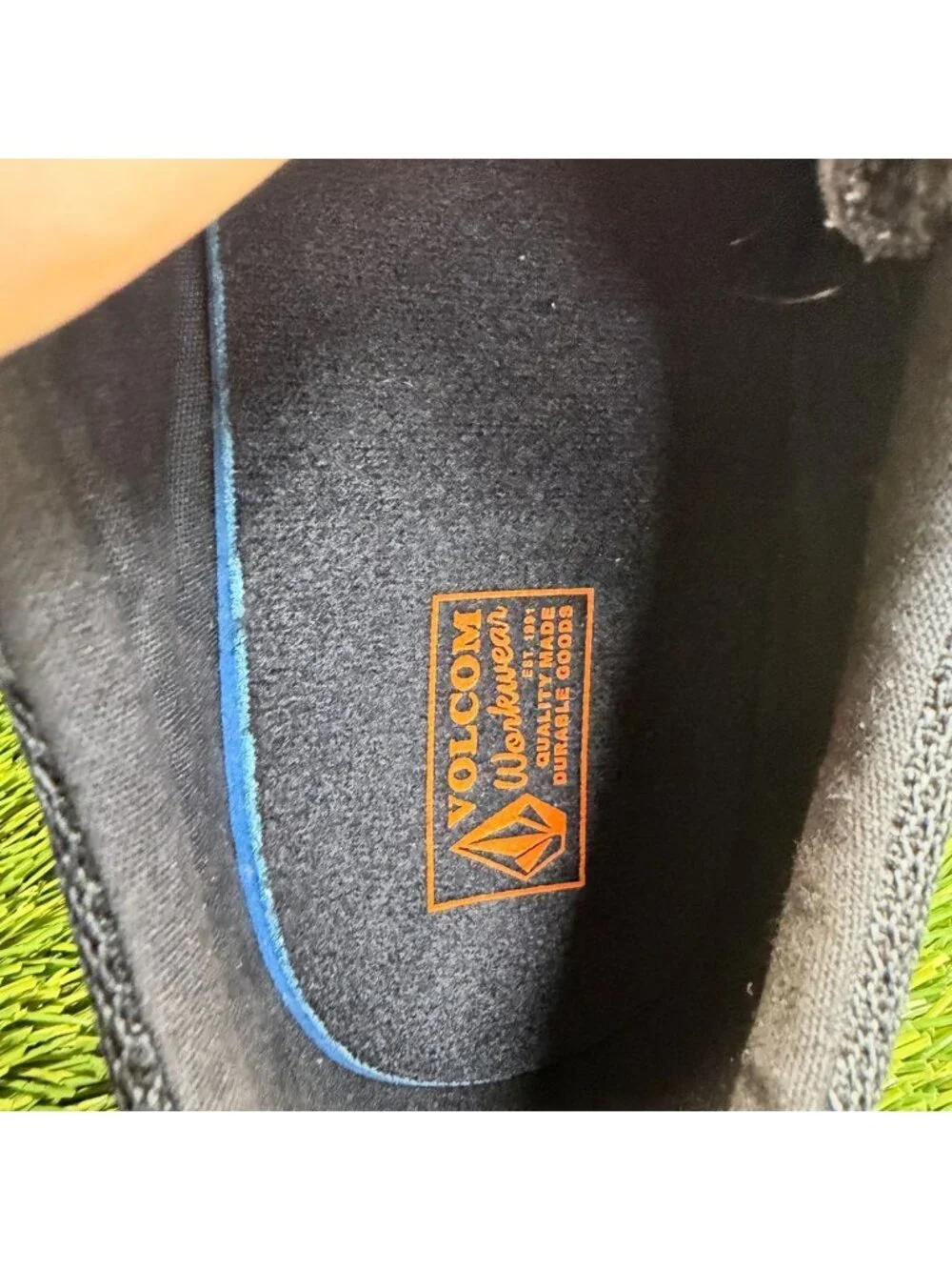 Volcom Chill Mens Size 9.5W Black Composite Toe Safety Working Slip-On Shoes